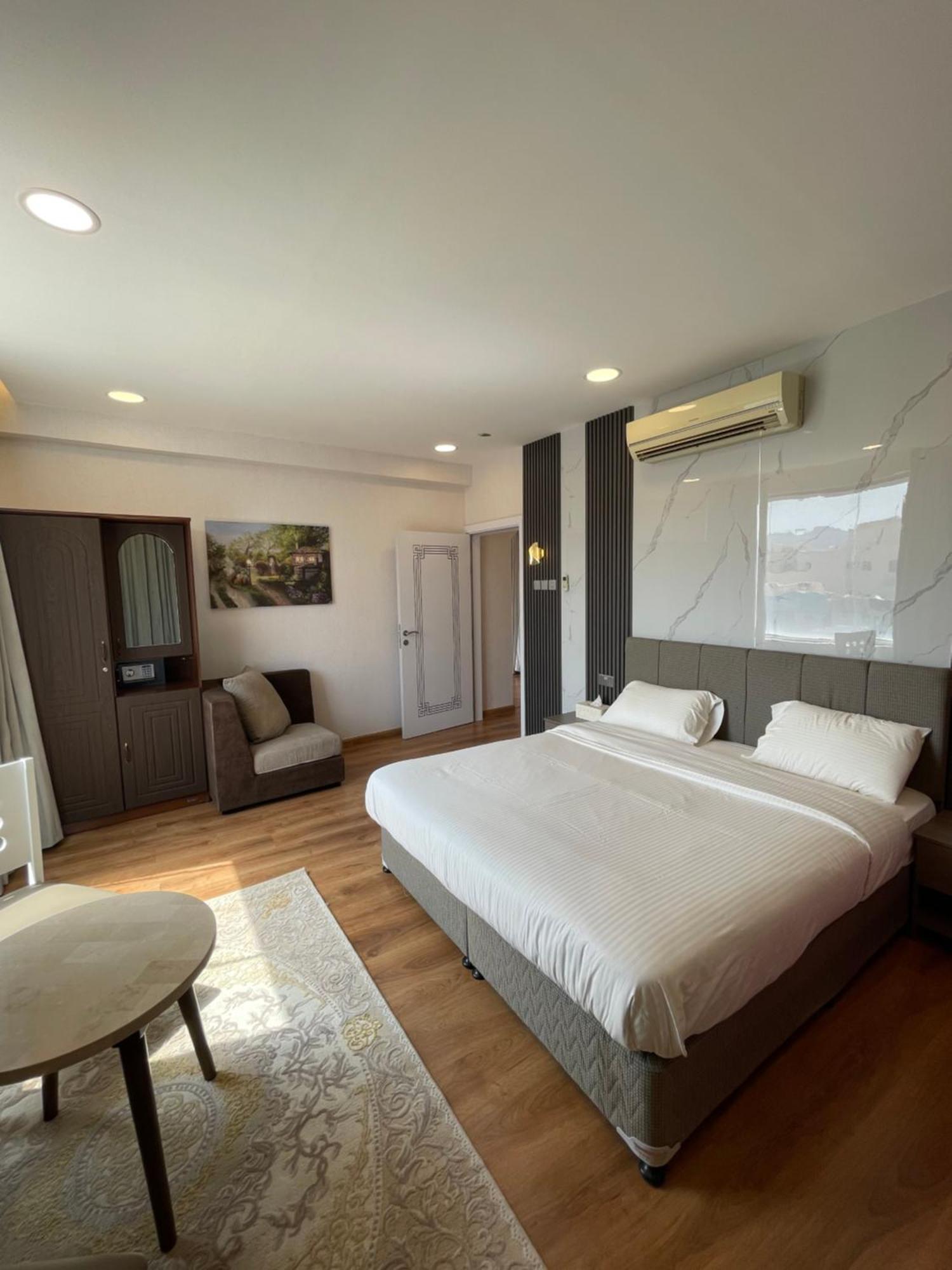 Park House Apartment